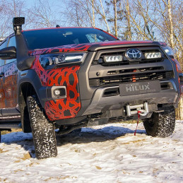 Toyota Hilux Invincible-X...